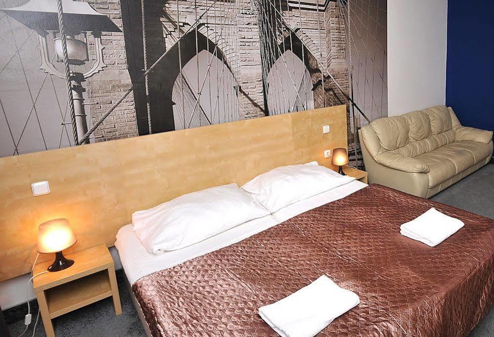 Andel Apartmany Prag Exteriör bild