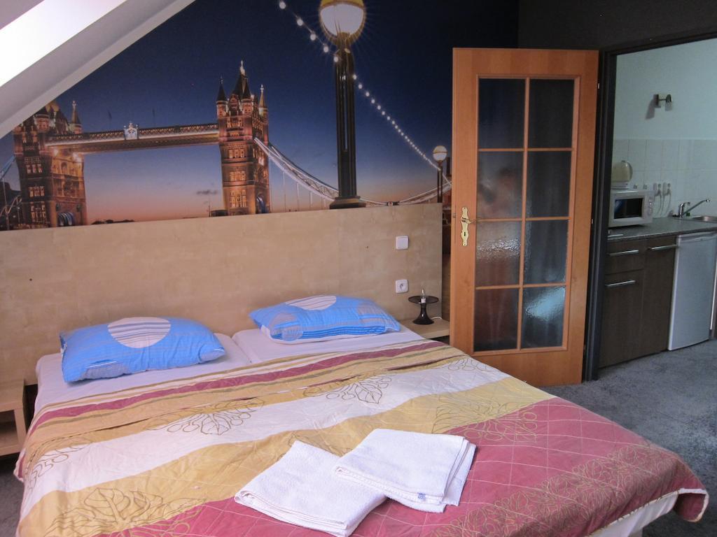 Andel Apartmany Prag Exteriör bild