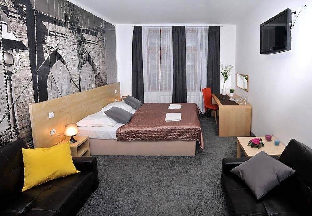 Andel Apartmany Prag Exteriör bild
